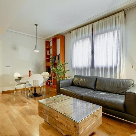 Apartamento En Chamberi Con Piscina - Lovely Apartment In The City Center With Swimming Pool 마드리드 외부 사진