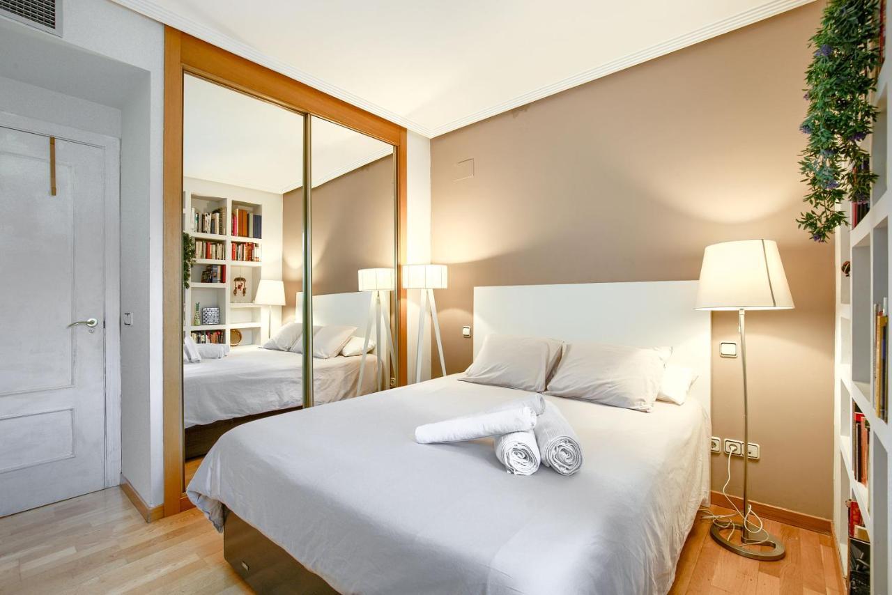 Apartamento En Chamberi Con Piscina - Lovely Apartment In The City Center With Swimming Pool 마드리드 외부 사진